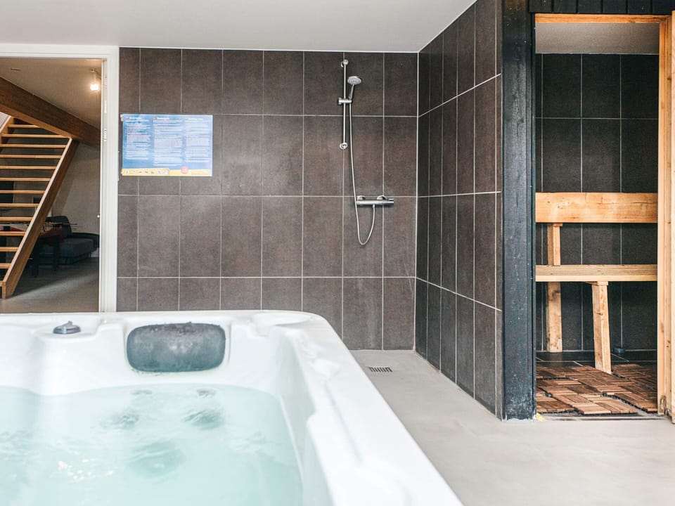 Gorgeous Holiday Home in Ebeltoft with Hot Tub House in Central Denmark Region