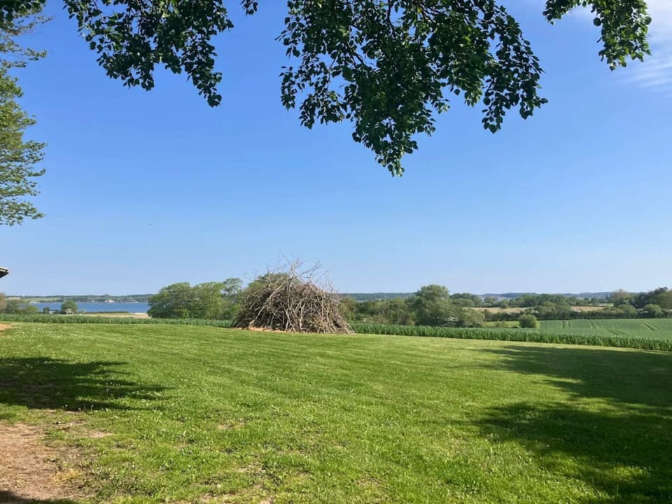 House | Miscellaneous