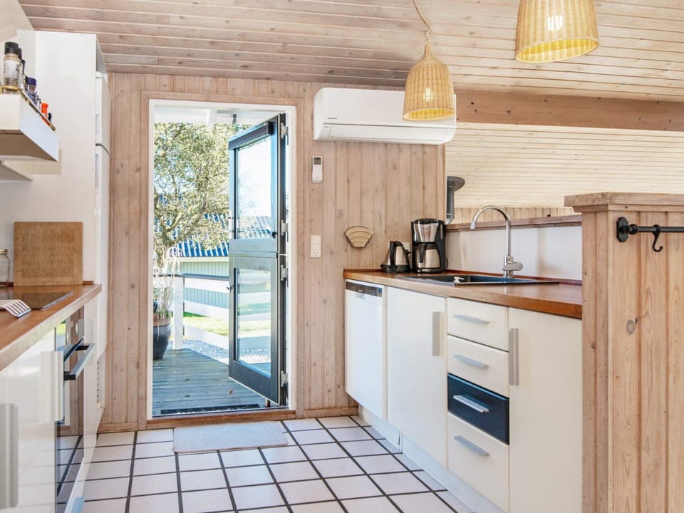 House | Private kitchen | Highchair