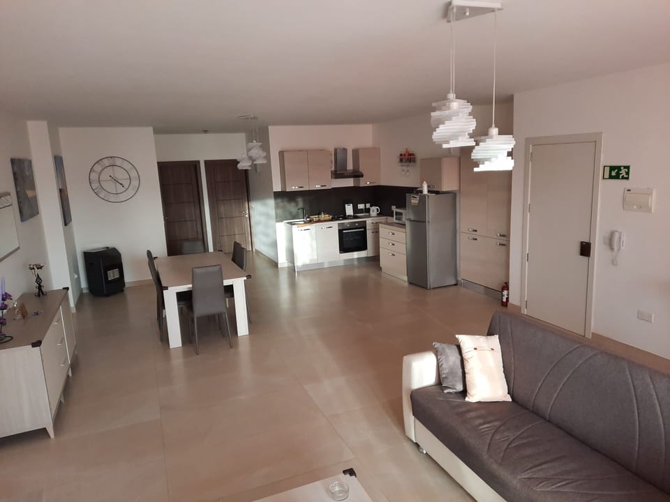 Apartment, 2 Bedrooms, Balcony, City View | Living area