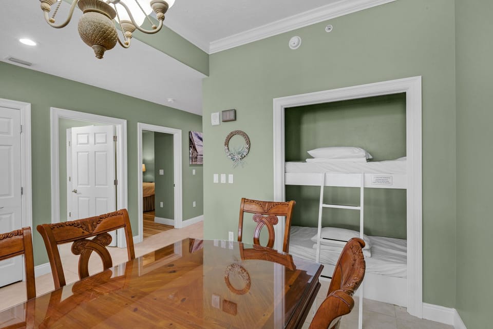 Condo, Multiple Beds, Pool Access | Dining
