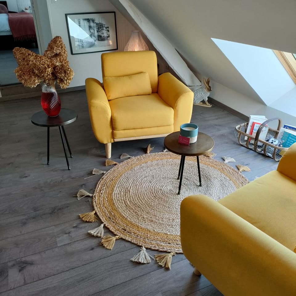 Double or Twin Room, Private Bathroom (Madeleine De Souvré) | Lounge