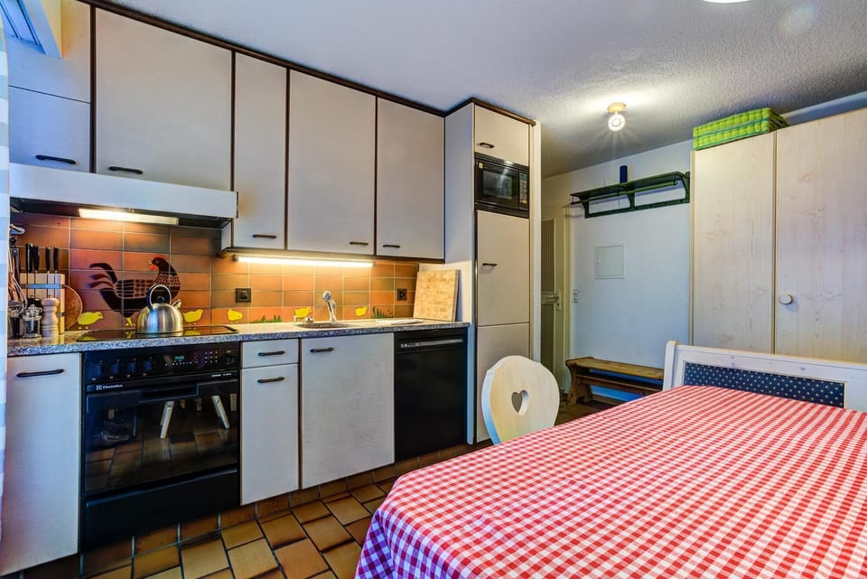 Open kitchen