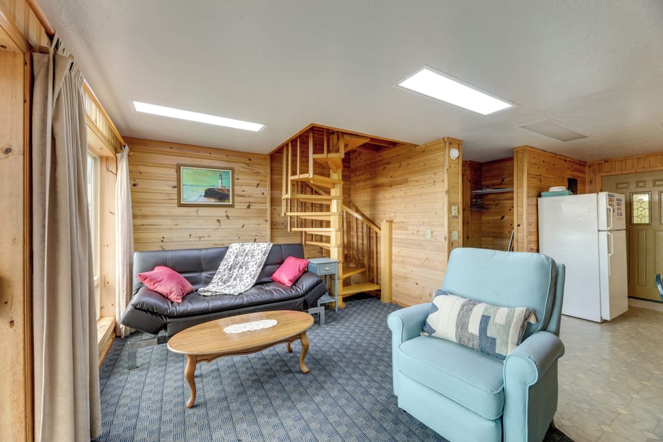 Living Room | Free WiFi | Electric Heating