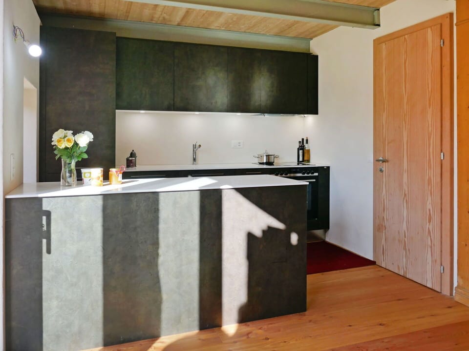 Countertop, Room, Furniture, Property, Kitchen, Cabinetry, Floor, Interior Design, Building, Plywood