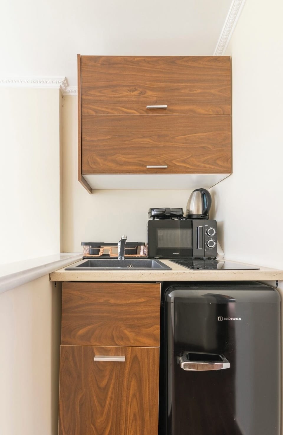 Luxury Villa | Private kitchen | Coffee/tea maker, electric kettle