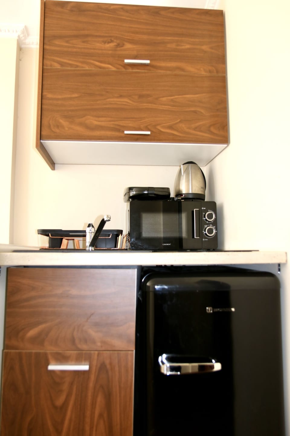 Luxury Villa | Private kitchen | Coffee/tea maker, electric kettle