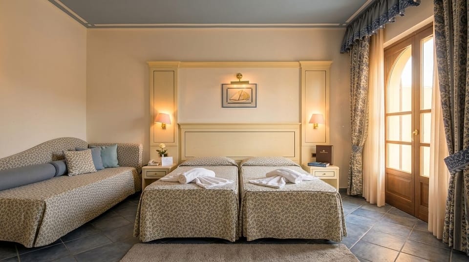 Classic Triple Room | In-room safe, desk, soundproofing, cribs (free)
