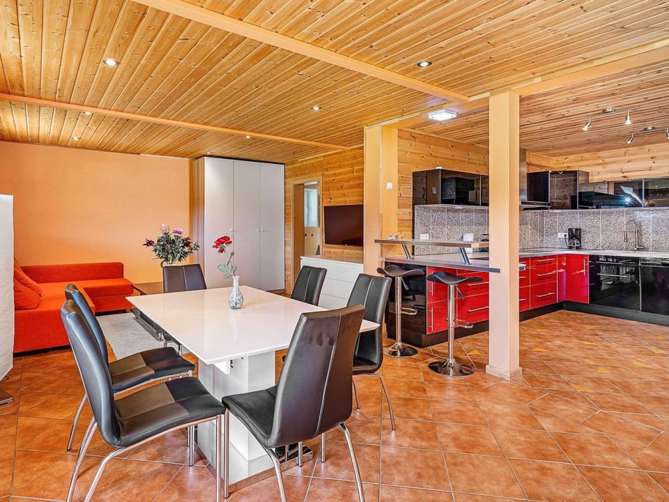 Apartment | Dining