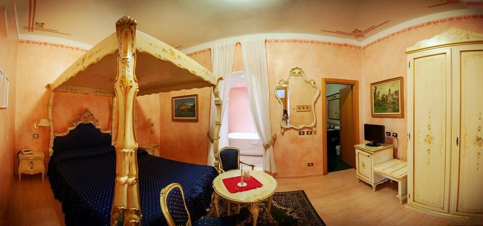 Economy Suite, Hot Tub | Room amenity