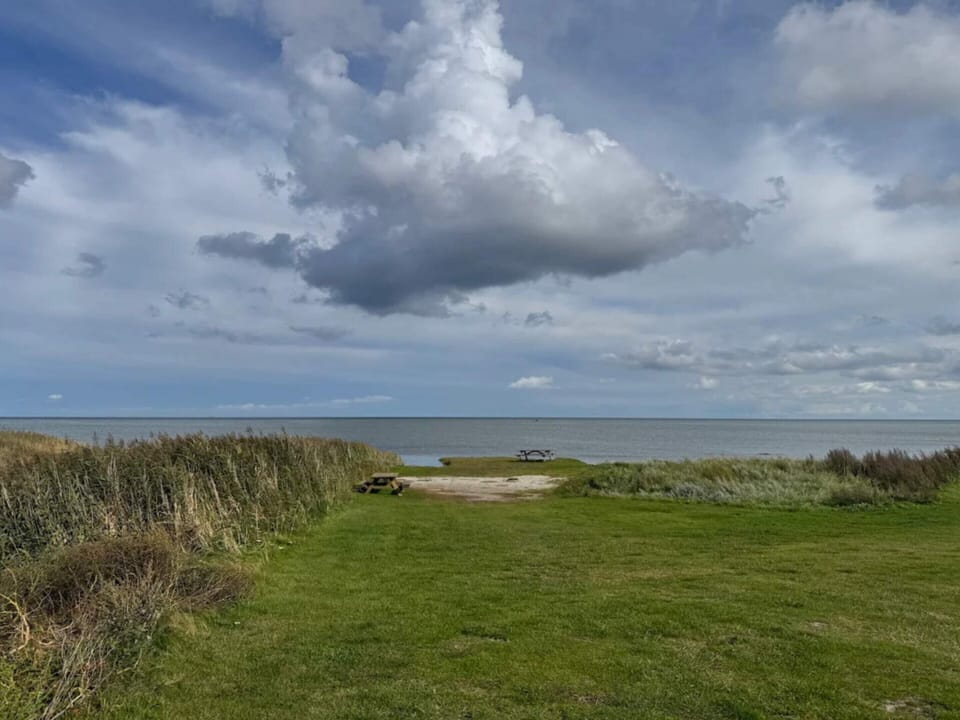 House | Water view