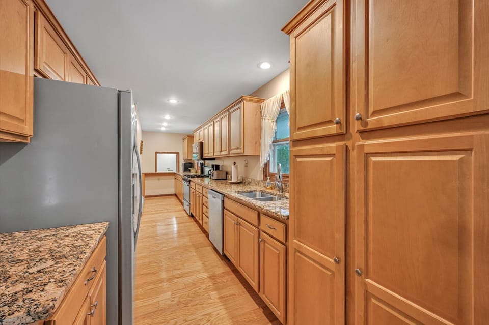 030 Kitchen