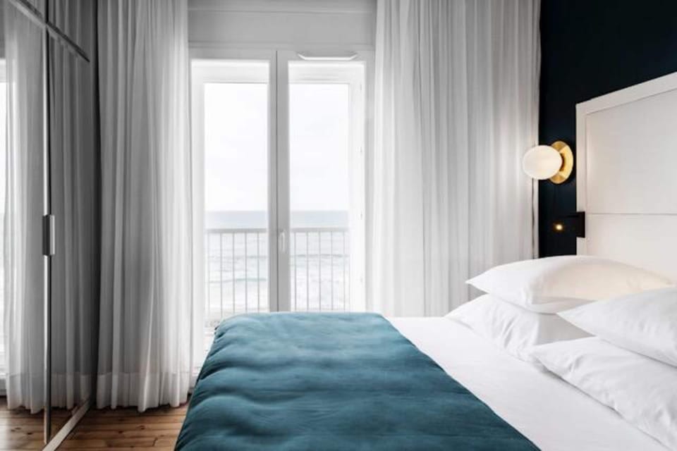 Superior Room, Ocean View | Premium bedding, in-room safe, desk, laptop workspace