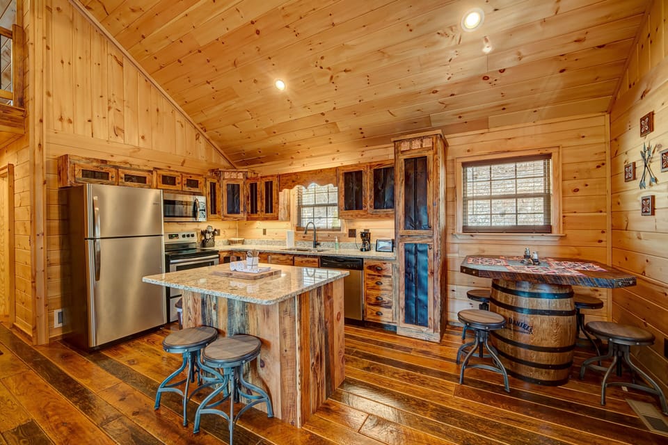 Modern kitchen. Dining table seats 4.