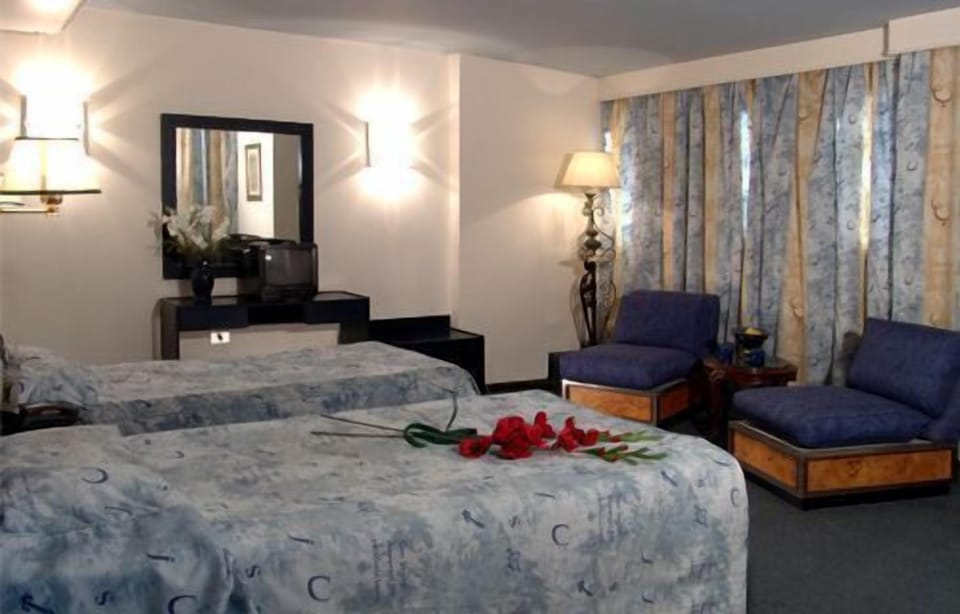Minibar, in-room safe, free WiFi, bed sheets