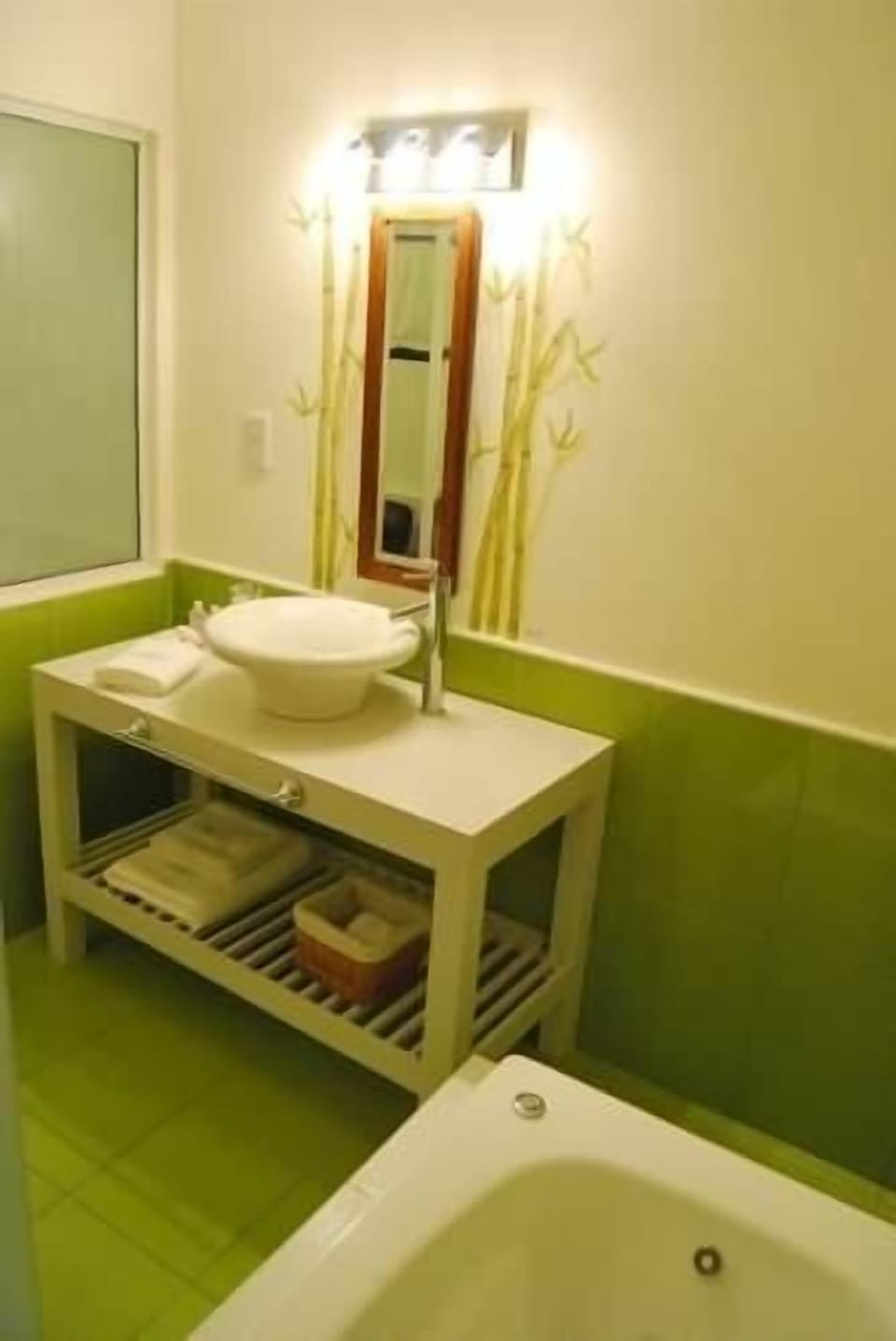 Suite, Balcony, City View | Bathroom sink