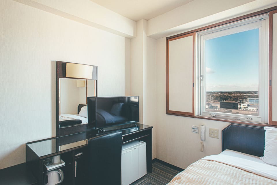 In-room safe, desk, free WiFi, bed sheets