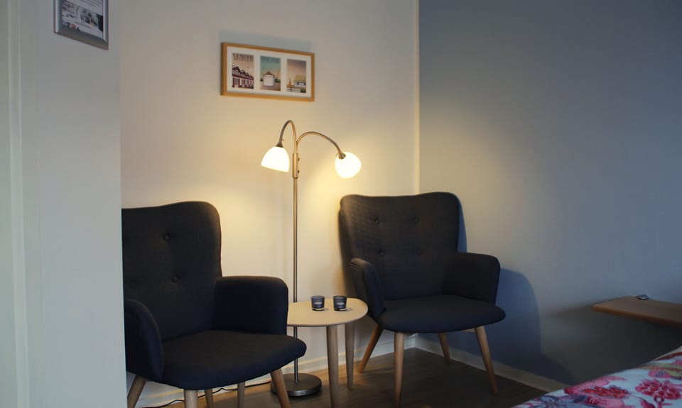 Standard Room | Hypo-allergenic bedding, desk, blackout drapes, iron/ironing board