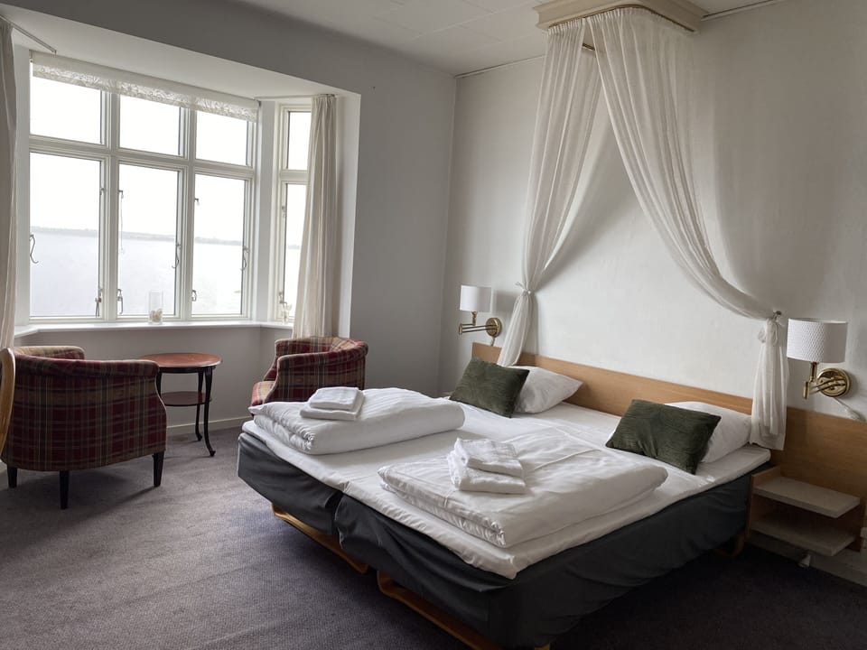 Standard Room, Sea View | WiFi (free), individually decorated, bed sheets