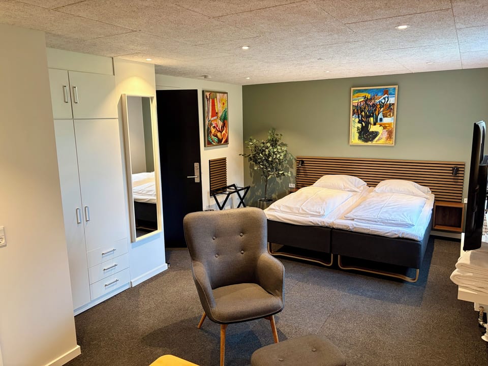 Superior Double Room | Desk, free WiFi, bed sheets