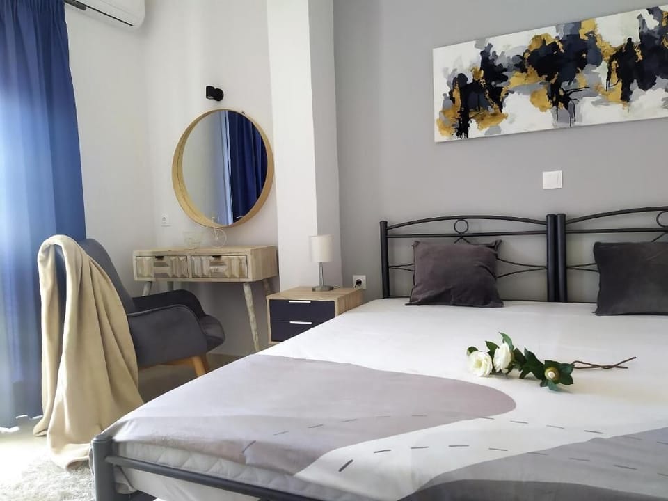 Roza Studios Bed and Breakfast in Peloponnese, Western Greece and the Ionian