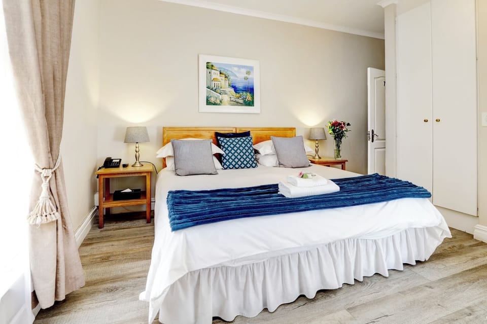 Standard Room, 1 Bedroom | 1 bedroom, premium bedding, minibar, in-room safe