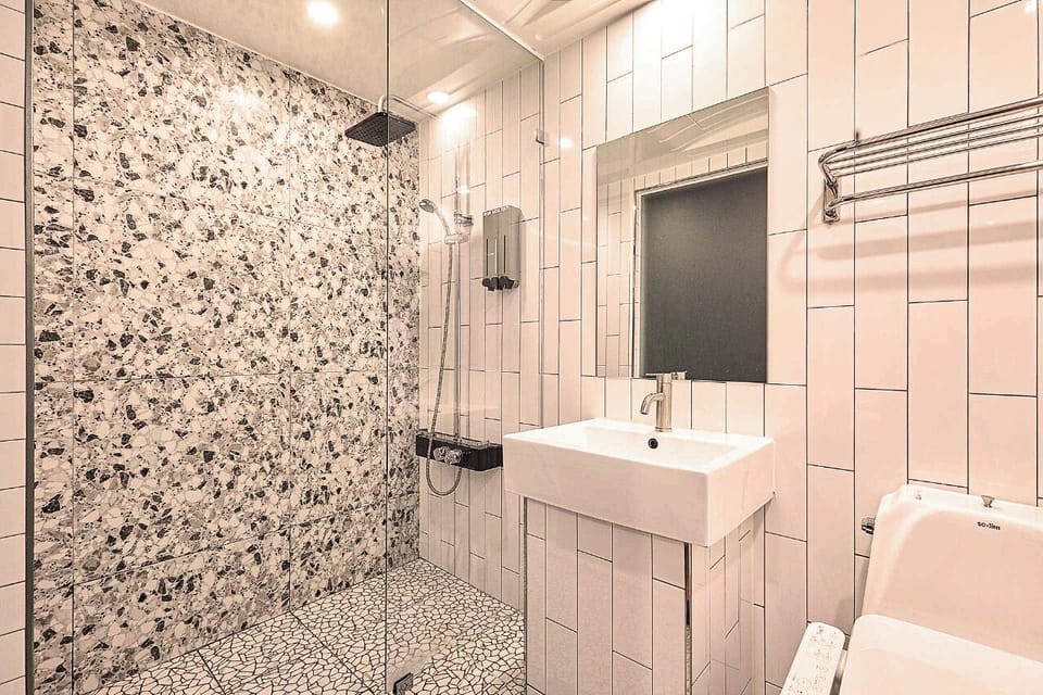 Shower, free toiletries, hair dryer, bathrobes