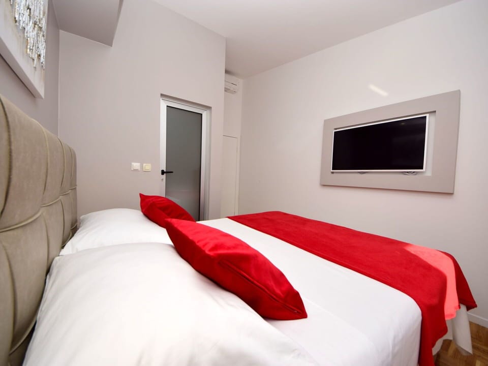 Bedroom, Bed, Room, Furniture, Property, Bed Sheet, Red, Bed Frame, Bedding, Interior Design