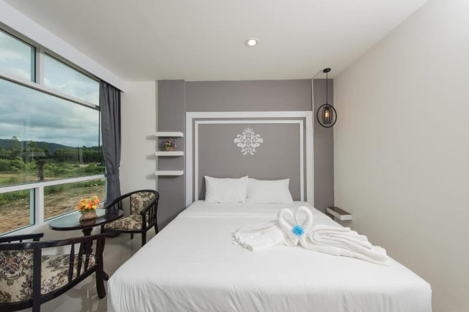 Double Room | Desk, laptop workspace, soundproofing, free WiFi
