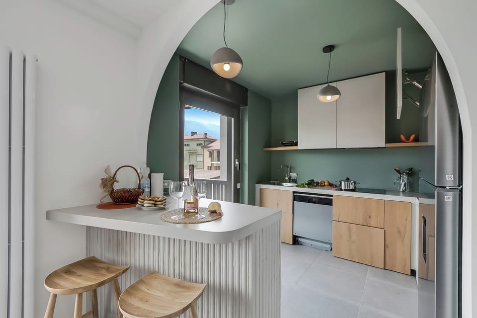Family Apartment, Multiple Bedrooms (Appartamento Amy) | Private kitchen | Full-size fridge, microwave, oven, stovetop