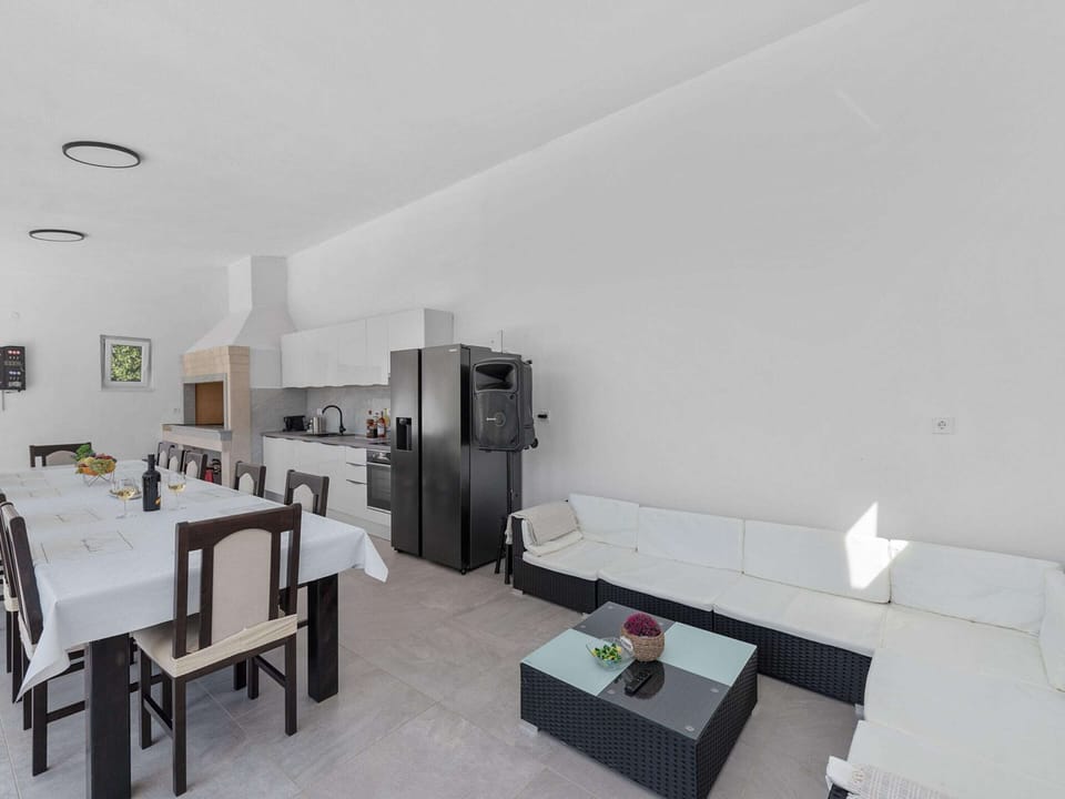 House | Private kitchen | Stovetop