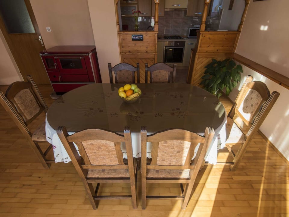 House | Dining