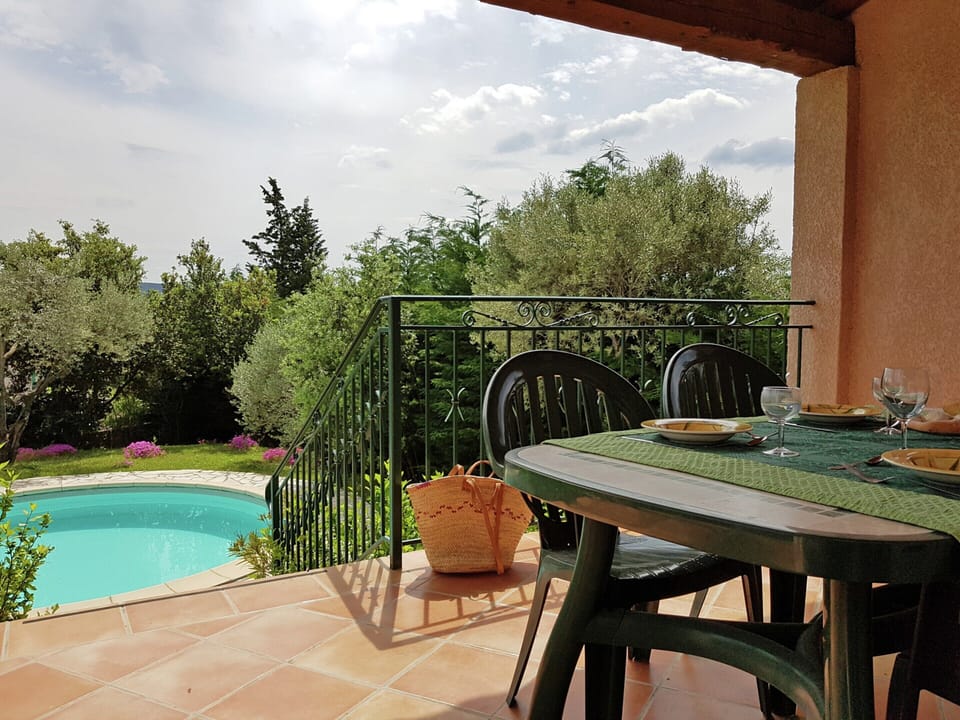 Villa | Balcony