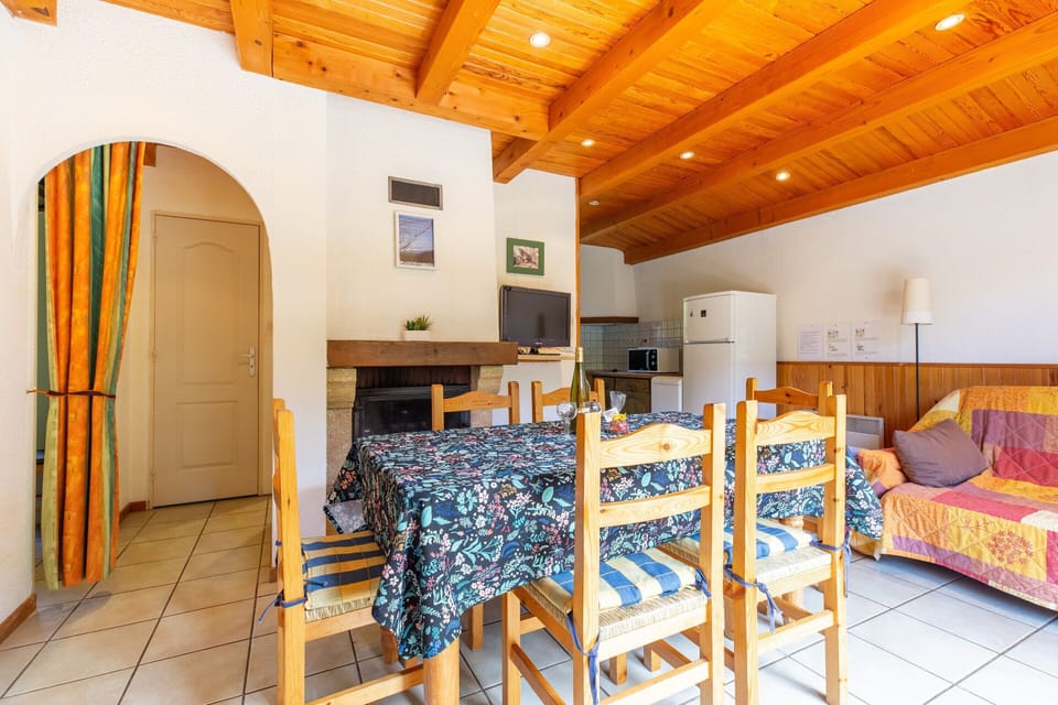 Chalet | Dining