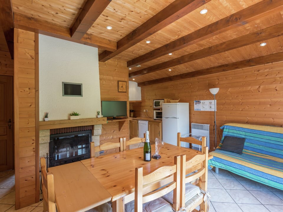 Chalet | Dining
