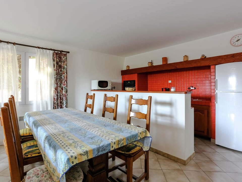 House | Dining