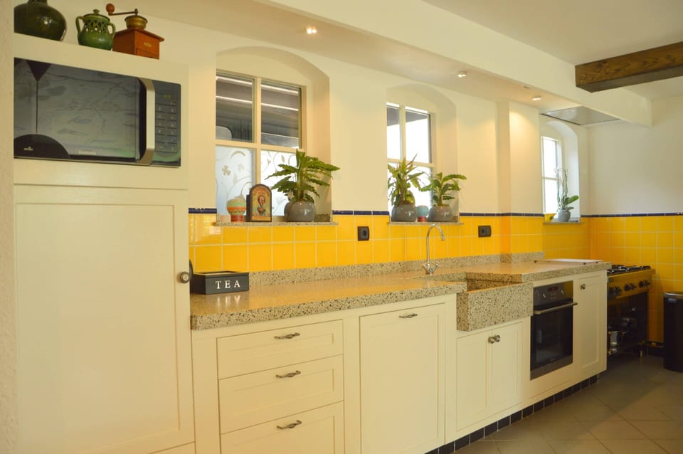 House | Private kitchen | Highchair