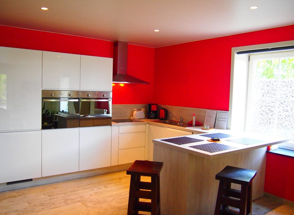 House | Private kitchen | Coffee/tea maker, electric kettle, toaster, highchair