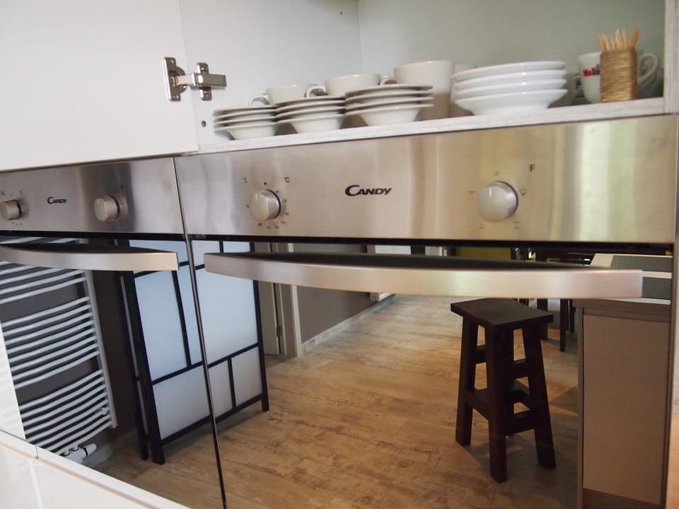 House | Private kitchen | Coffee/tea maker, electric kettle, toaster, highchair