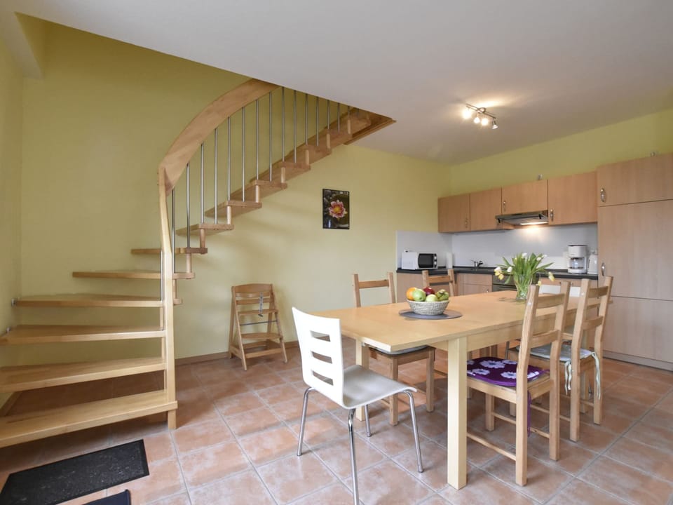 Apartment | Dining