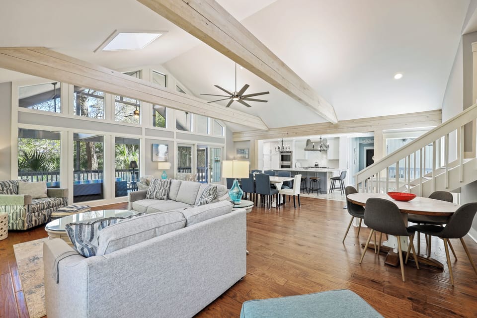 62 Mooring Buoy | Great Room