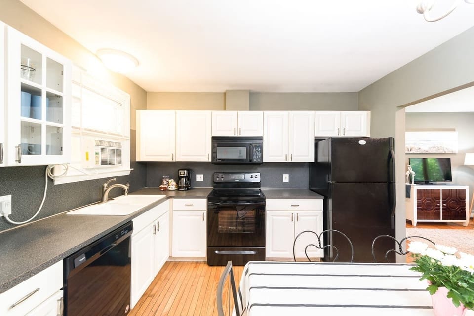 Fully equipped kitchen for all your needs