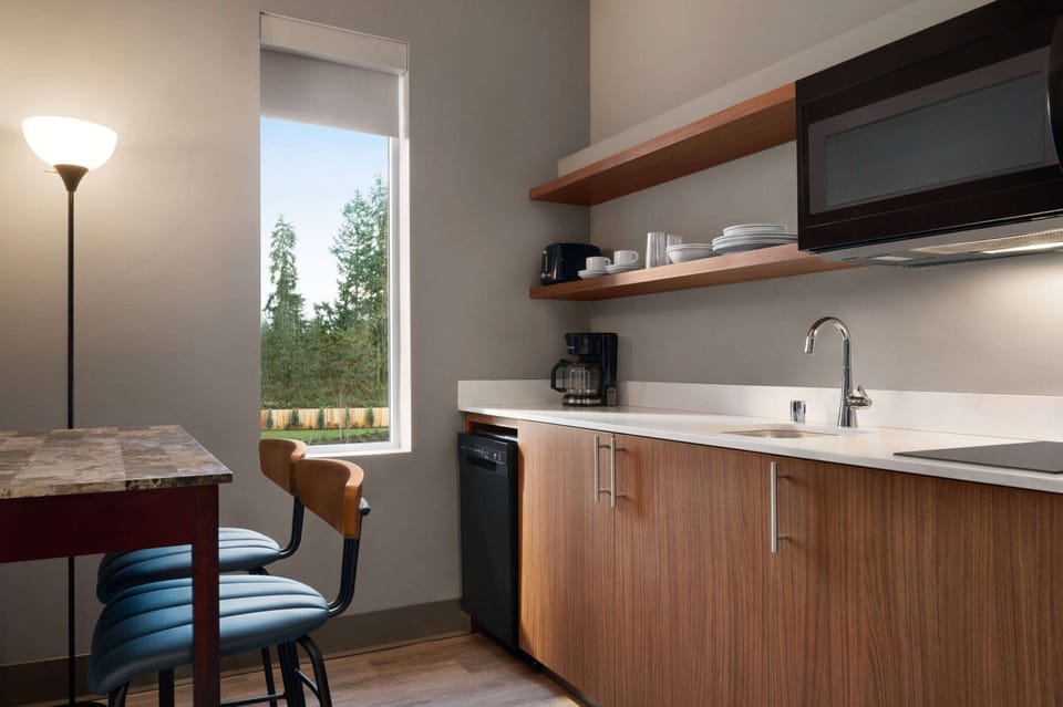 Suite, 1 Bedroom, Non Smoking (Efficiency) | Blackout drapes, iron/ironing board, free WiFi, bed sheets