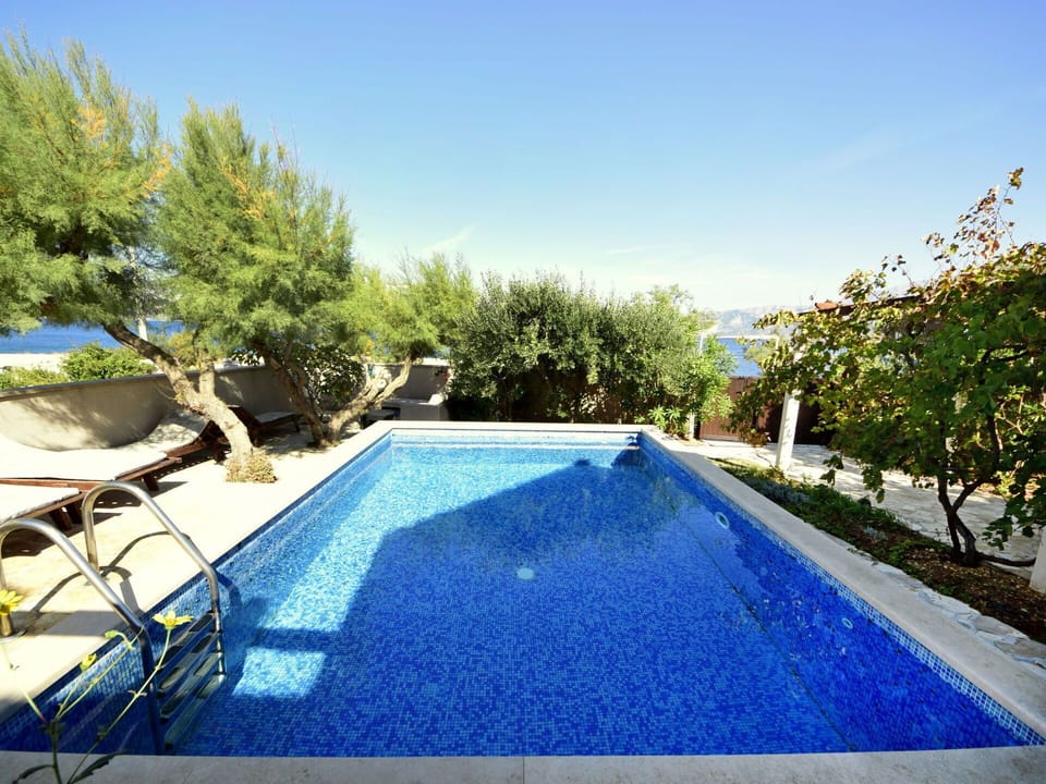 Swimming Pool, Property, Real Estate, Leisure, House, Building, Home, Villa, Sky, Estate