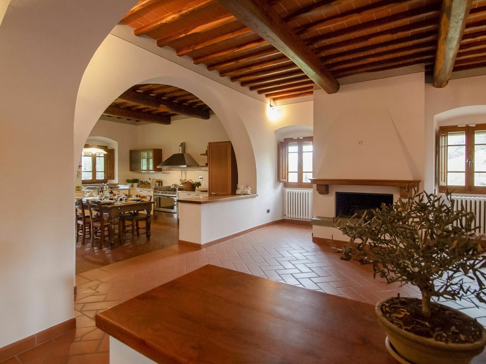 Property, Window, Plant, Houseplant, Wood, Flowerpot, Building, Table, Interior Design, House