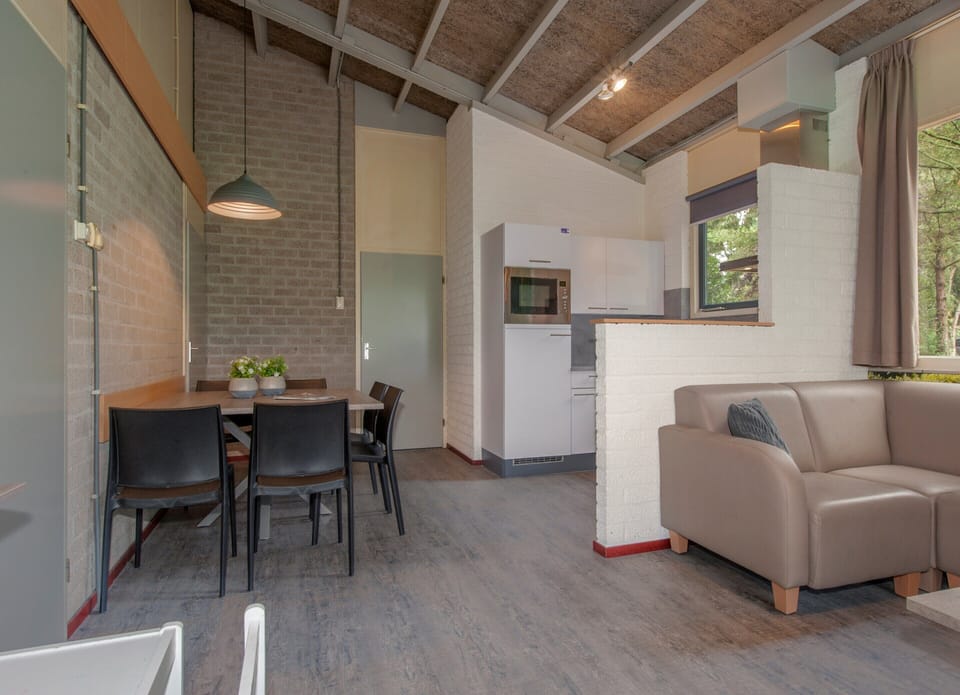 Bungalow | Living room | TV