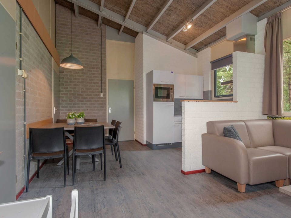 Bungalow | Living room | TV