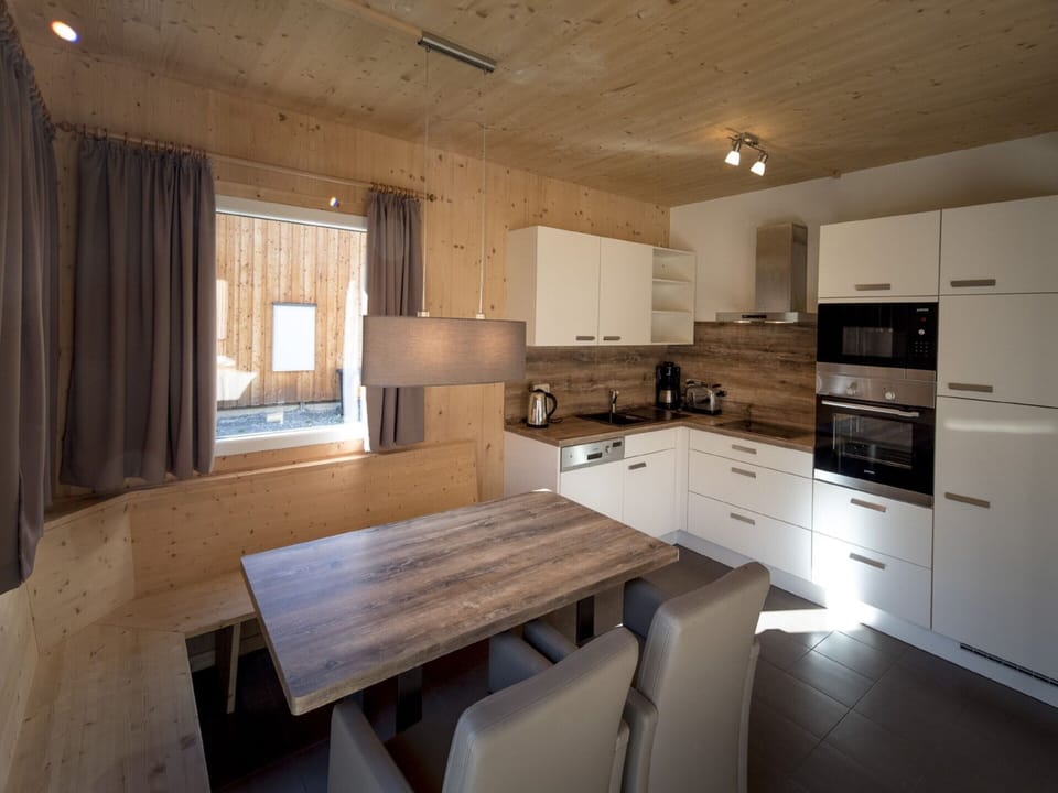 Chalet | Private kitchen | Highchair
