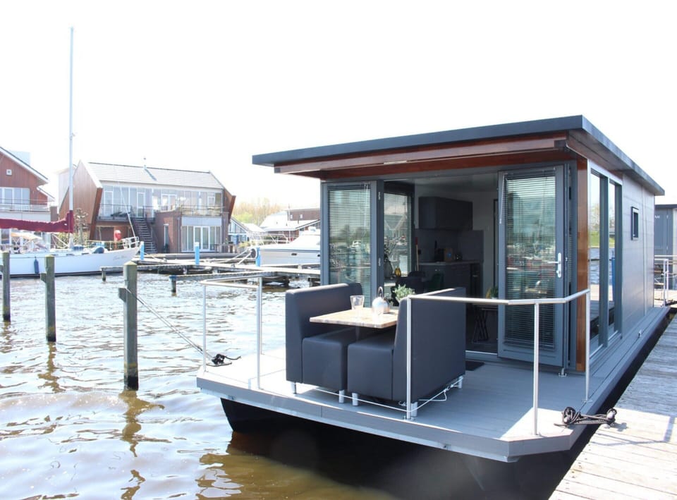 Mobile Home | Balcony