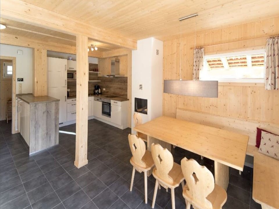 Chalet | Private kitchen | Highchair